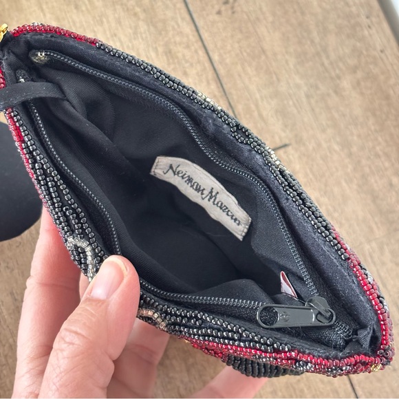 Vintage Neiman Marcus Red and Black Beaded Butterfly Petite Evening Bag - Picture 7 of 17